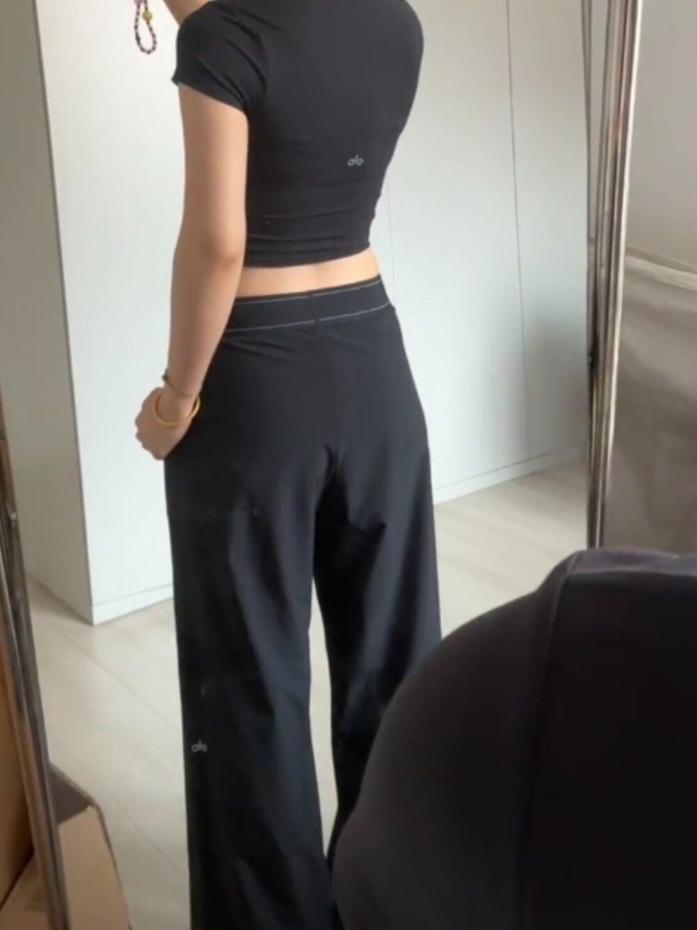 ALO Yoga (Regular) Suit Up Trouser Black NWT🔥Daily/Office/Travel ✈️ - Picture 9 of 9
